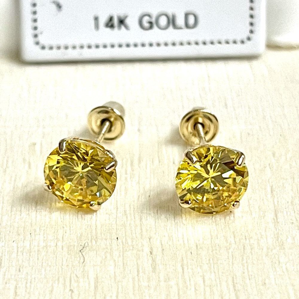 14 Karat Solid Yellow Gold Yellow Topaz 6x6 mm  Cz  Stud Earring